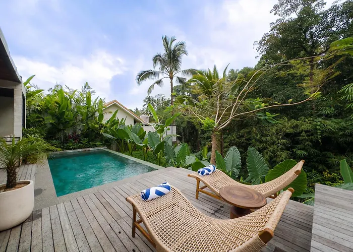 ヴィラ Two Bedroom Private Pool Batukaru Penebel