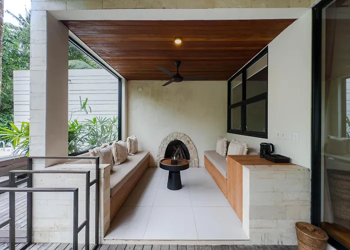 ヴィラ Two Bedroom Private Pool Batukaru Penebel